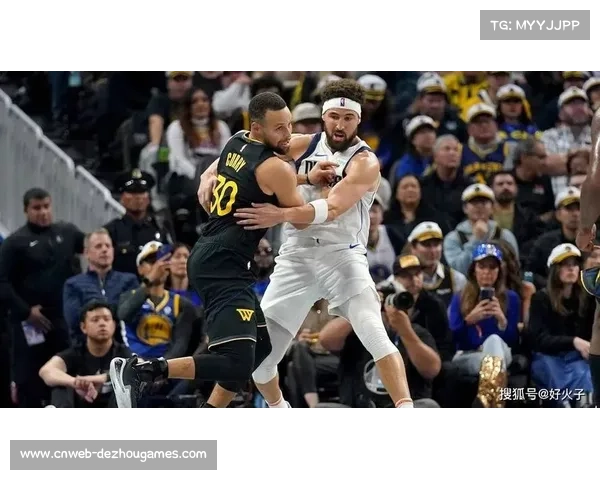 勇士主场对阵独行侠，库里与弗拉格新老天才对决